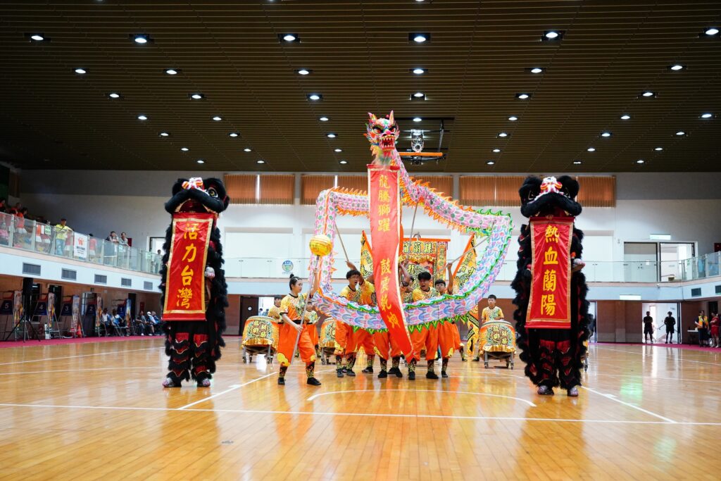 龍獅呈祥 祝大會圓滿成功