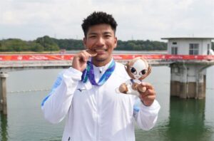 賀 賴冠傑榮獲亞運男子C艇單人500公尺銅牌1
